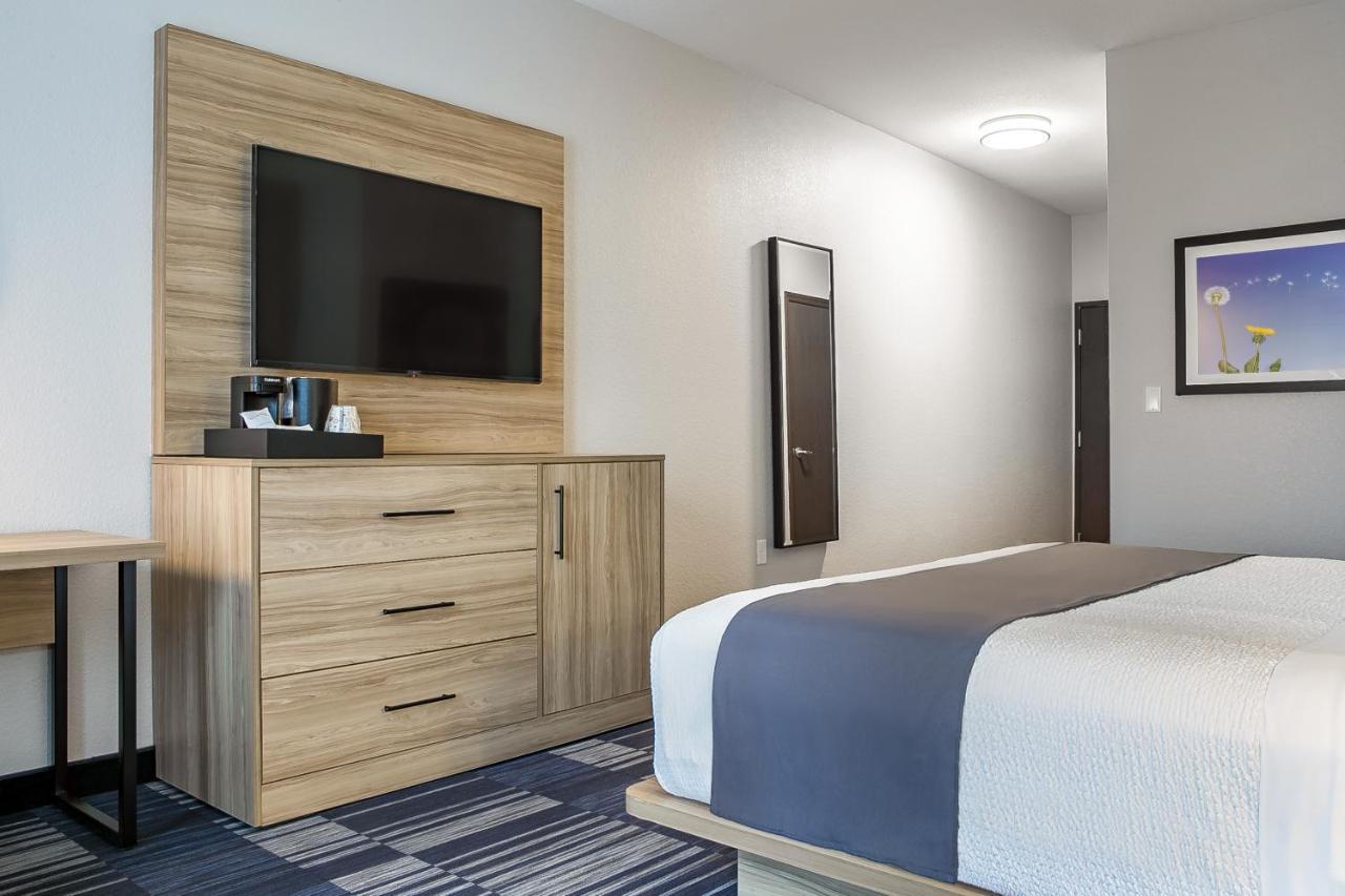 Hotel Winds At Crosswinds Casino
